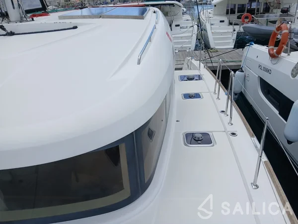 Lagoon 40 - Yacht Charter Sailica