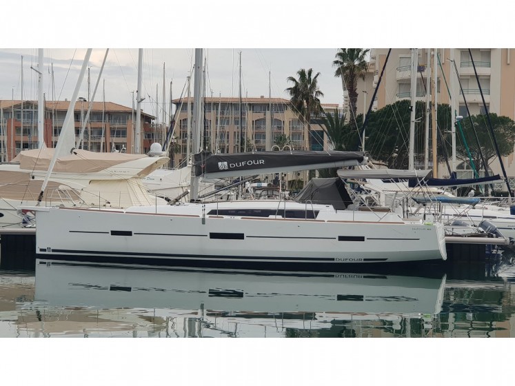 Dufour 460 - Yacht Charter Sailica