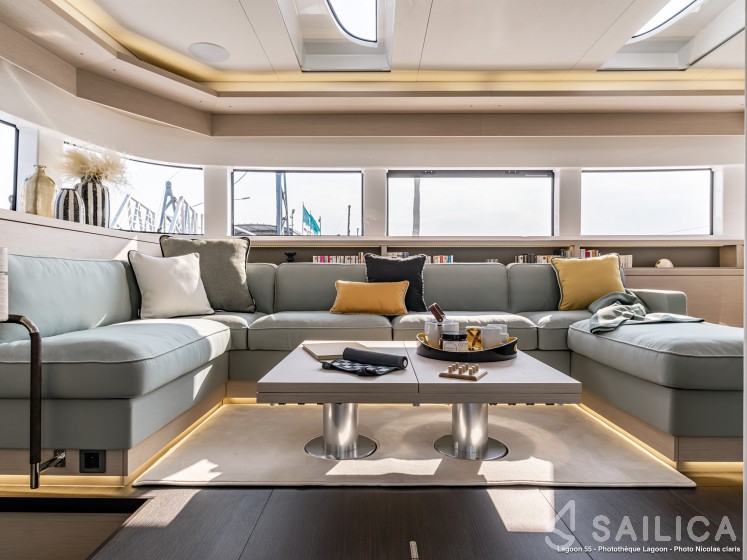 Lagoon 55 - Yacht Charter Sailica