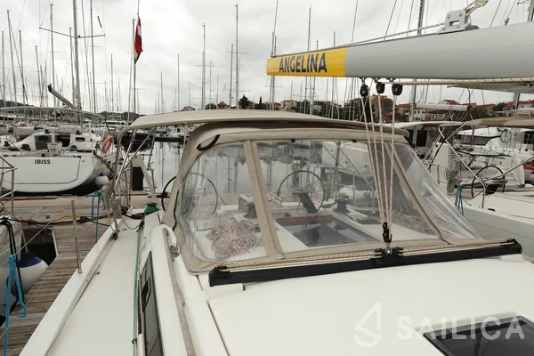 Dufour 390 Grand Large - Yacht Charter Sailica