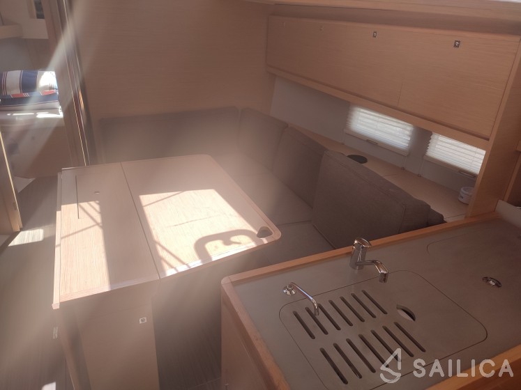 Dufour 390 Grand Large - Yacht Charter Sailica