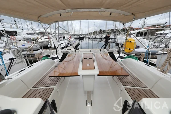 Dufour 390 Grand Large - Yacht Charter Sailica