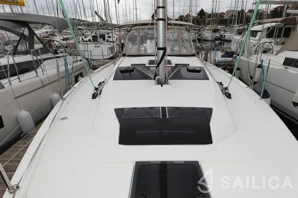 Dufour 390 Grand Large - Yacht Charter Sailica