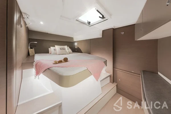 Bali Catspace - Yacht Charter Sailica