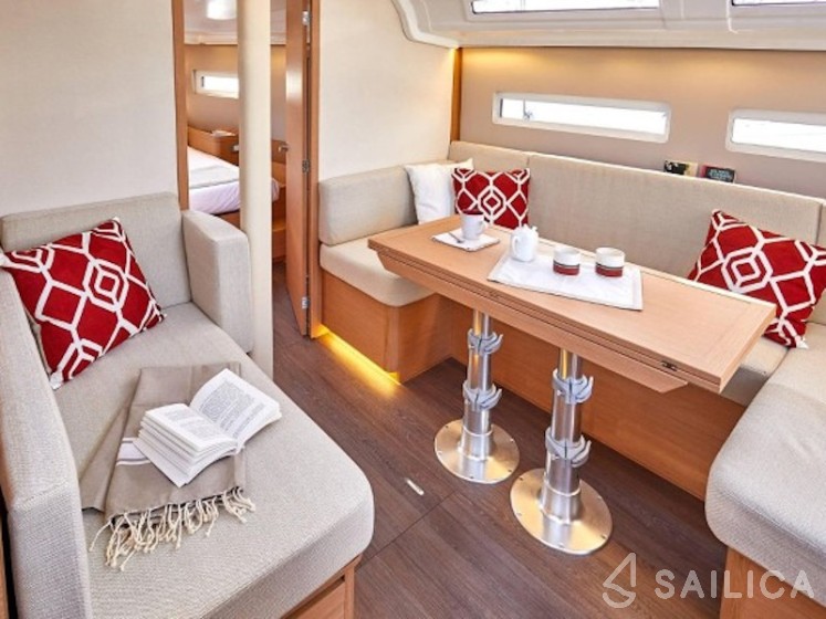 Sun Odyssey 410 - Yacht Charter Sailica
