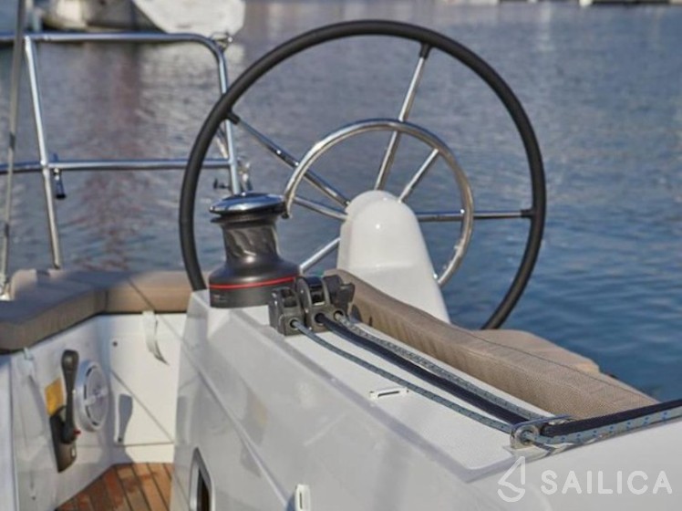 Sun Odyssey 410 - Yacht Charter Sailica