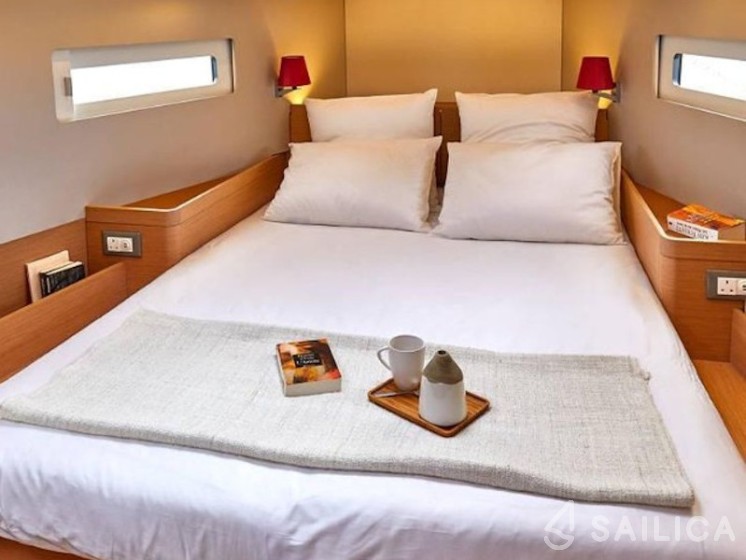 Sun Odyssey 410 - Yacht Charter Sailica