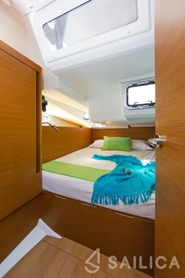 Sun Odyssey 440 - Yacht Charter Sailica