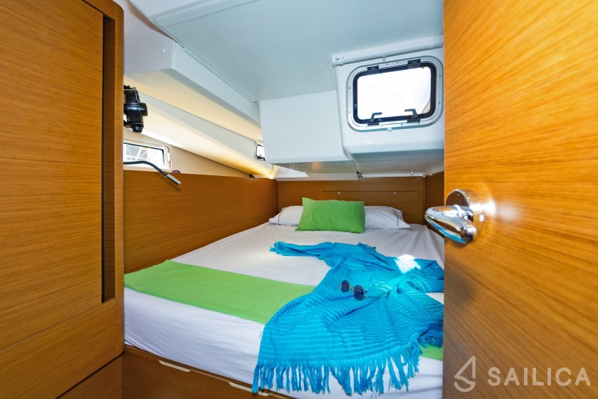 Sun Odyssey 440 - Yacht Charter Sailica