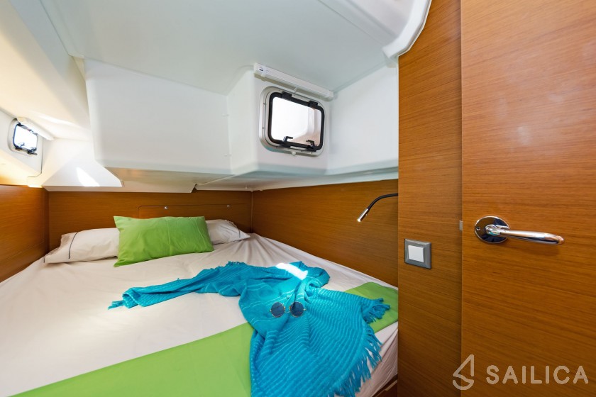 Sun Odyssey 440 - Yacht Charter Sailica