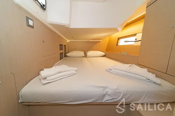 Oceanis 46.1 - Yacht Charter Sailica