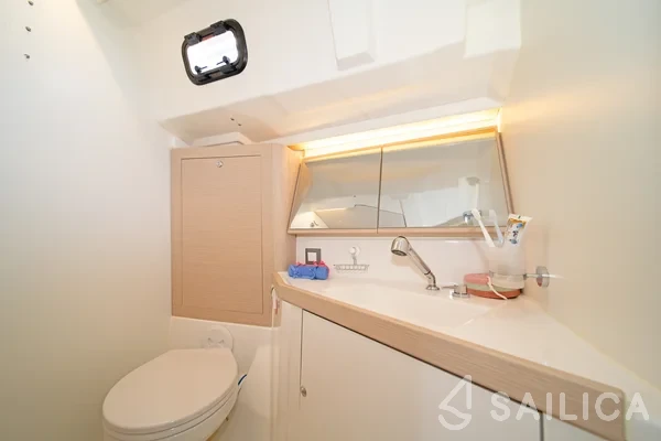 Oceanis 46.1 - Yacht Charter Sailica