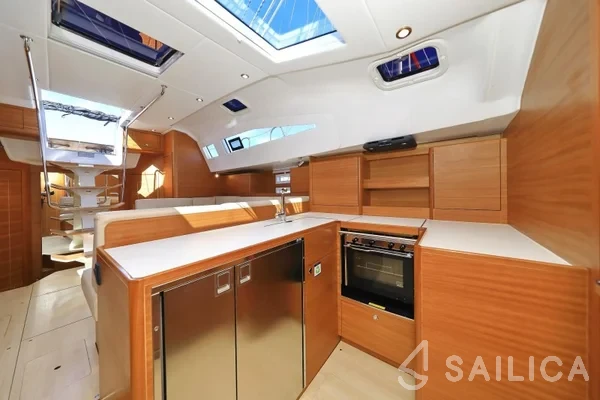 Elan Impression 50.1 - Yacht Charter Sailica