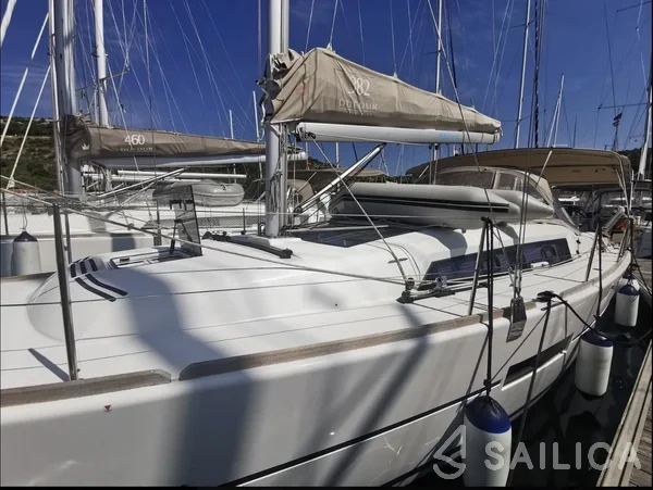 Dufour 382 GL - Yacht Charter Sailica
