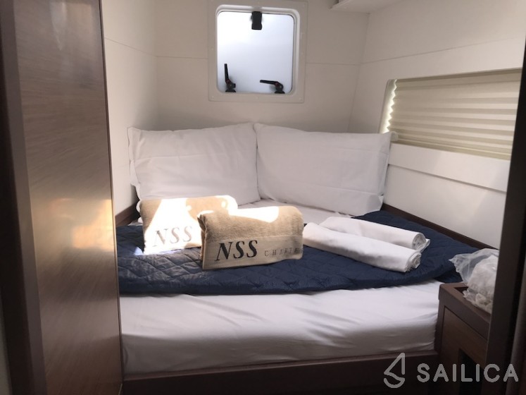 Lagoon 40 - Yacht Charter Sailica