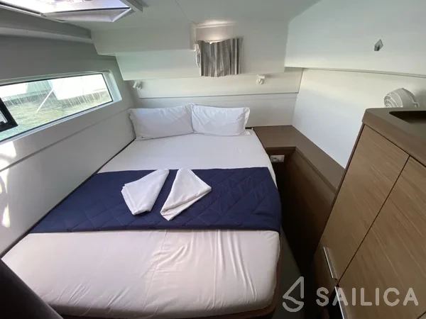 Lagoon 40 - Yacht Charter Sailica