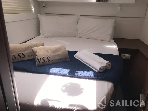 Lagoon 40 - Yacht Charter Sailica