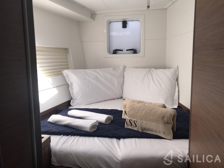 Lagoon 40 - Yacht Charter Sailica
