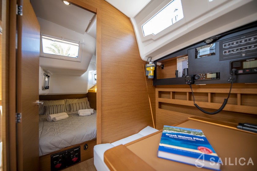 Sun Odyssey 410 - Yacht Charter Sailica