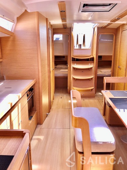 Dufour 430 Grand Large - Yacht Charter Sailica