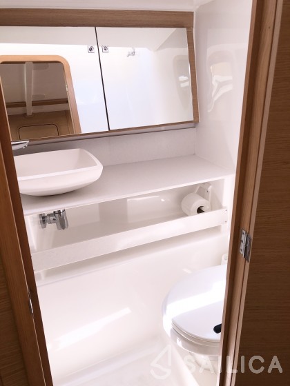 Dufour 430 Grand Large - Yacht Charter Sailica