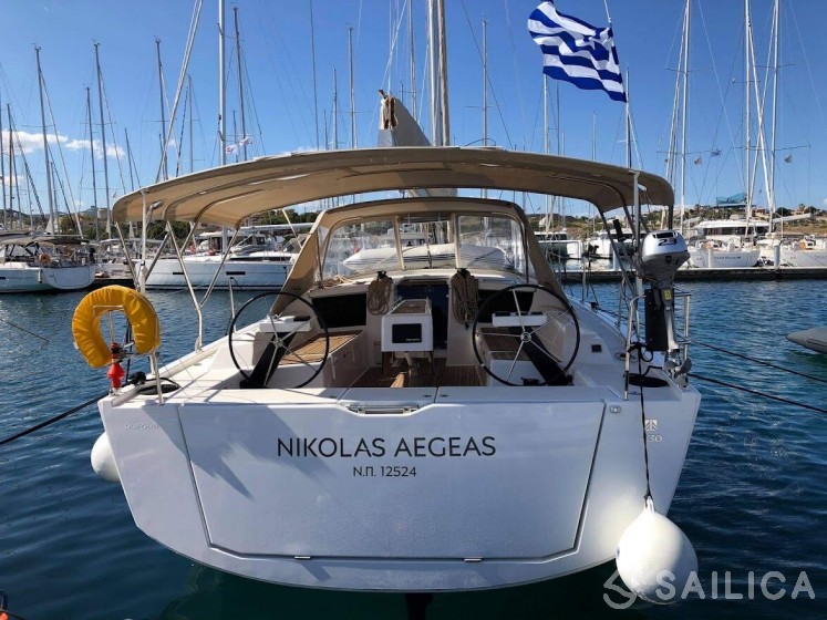 Dufour 430 Grand Large - Yacht Charter Sailica