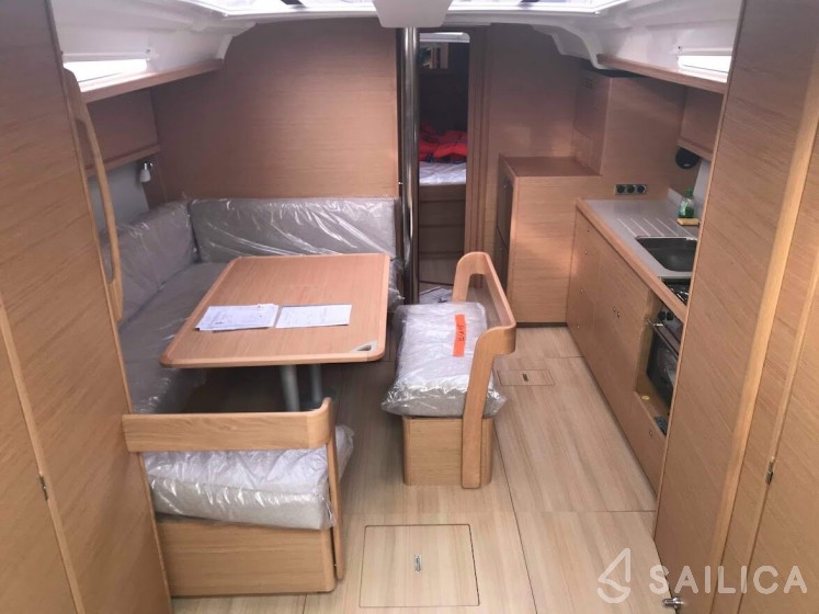 Dufour 430 Grand Large - Yacht Charter Sailica