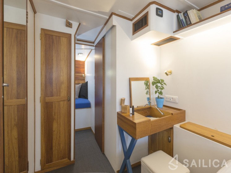 Gulet - Yacht Charter Sailica