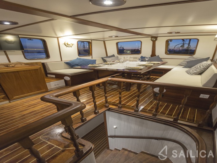 Gulet - Yacht Charter Sailica