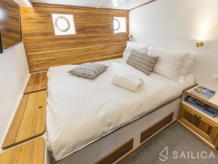 Gulet - Yacht Charter Sailica