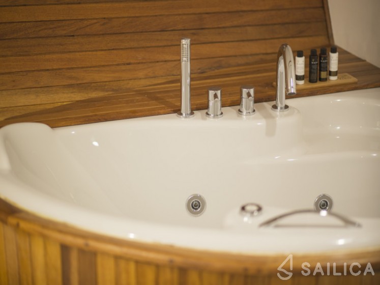 Gulet - Yacht Charter Sailica
