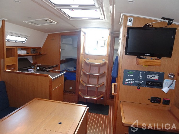 Bavaria 36 Cruiser - Yacht Charter Sailica