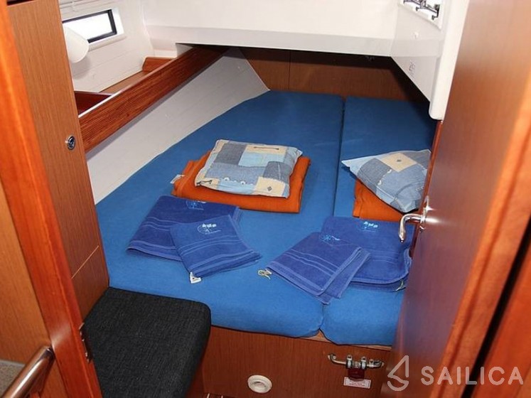 Bavaria 36 Cruiser - Yacht Charter Sailica