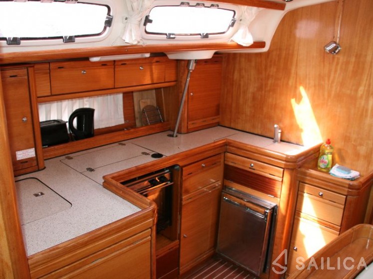 Bavaria 46 Cruiser - Yacht Charter Sailica