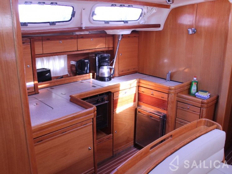 Bavaria 46 Cruiser - Yacht Charter Sailica