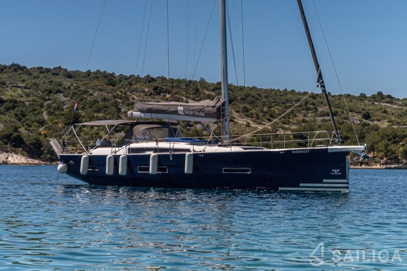 Dufour 56 Exclusive - Yacht Charter Sailica