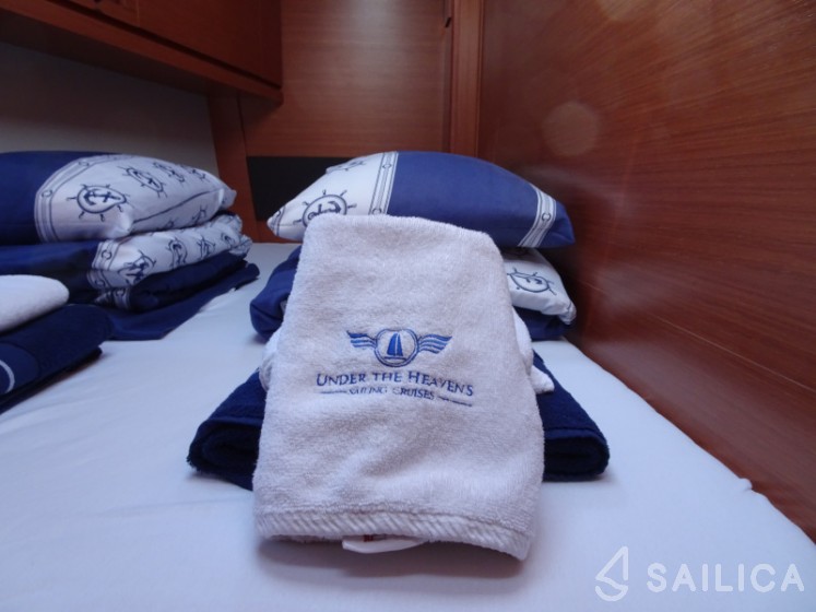 Dufour 56 Exclusive - Yacht Charter Sailica