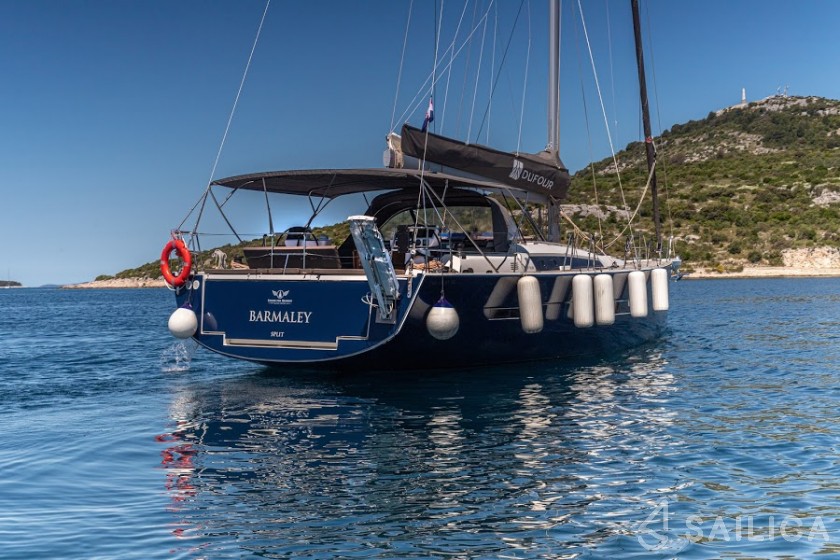 Dufour 56 Exclusive - Yacht Charter Sailica