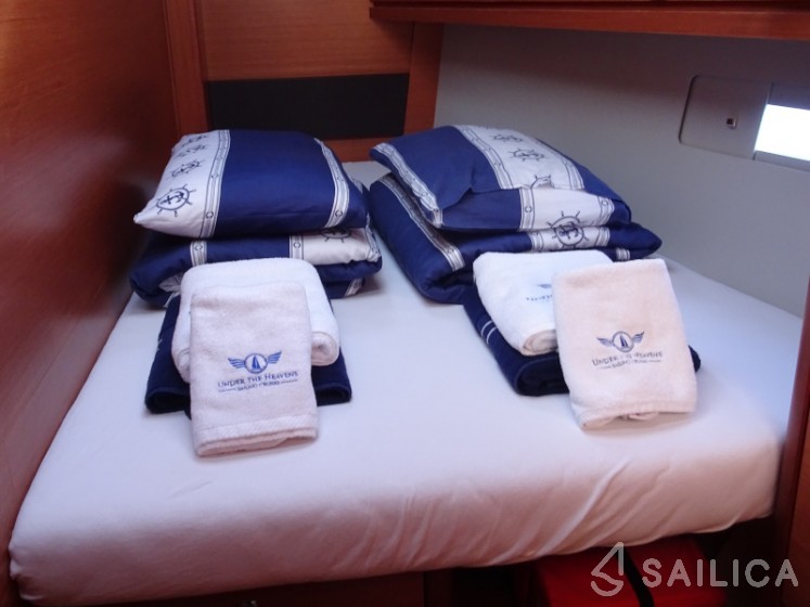 Dufour 56 Exclusive - Yacht Charter Sailica