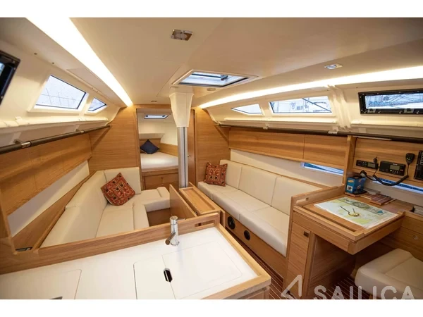 Salona 380 - Yacht Charter Sailica
