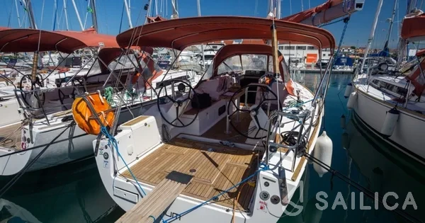 Salona 38 - Yacht Charter Sailica