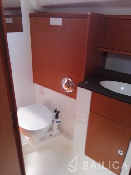 Bavaria 51 Cruiser - Yacht Charter Sailica