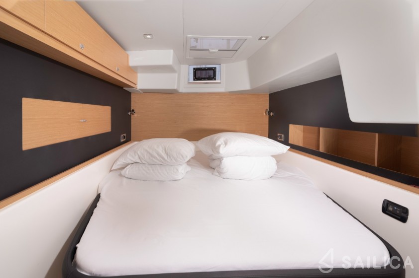 Dufour 48 - Yacht Charter Sailica