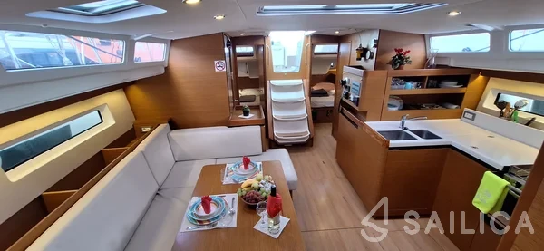 Sun Odyssey 490 - Yacht Charter Sailica