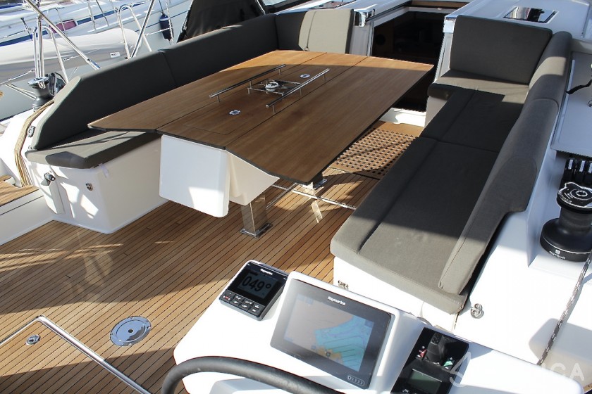 Dufour 530 - Yacht Charter Sailica