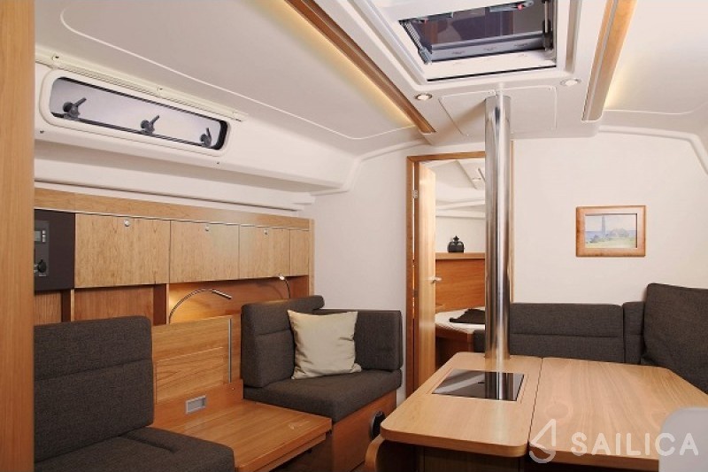 Hanse 415 - Yacht Charter Sailica