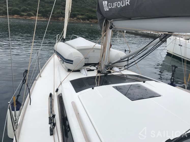 Dufour 360 GL - Yacht Charter Sailica