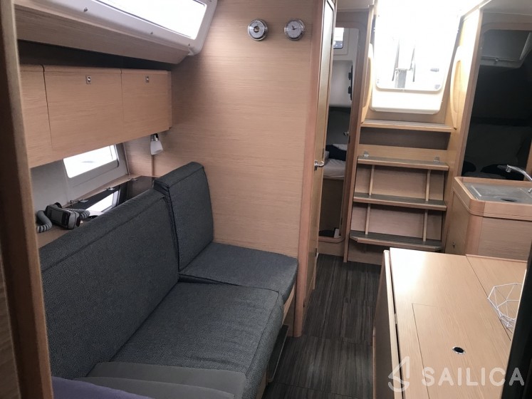 Dufour 360 GL - Yacht Charter Sailica