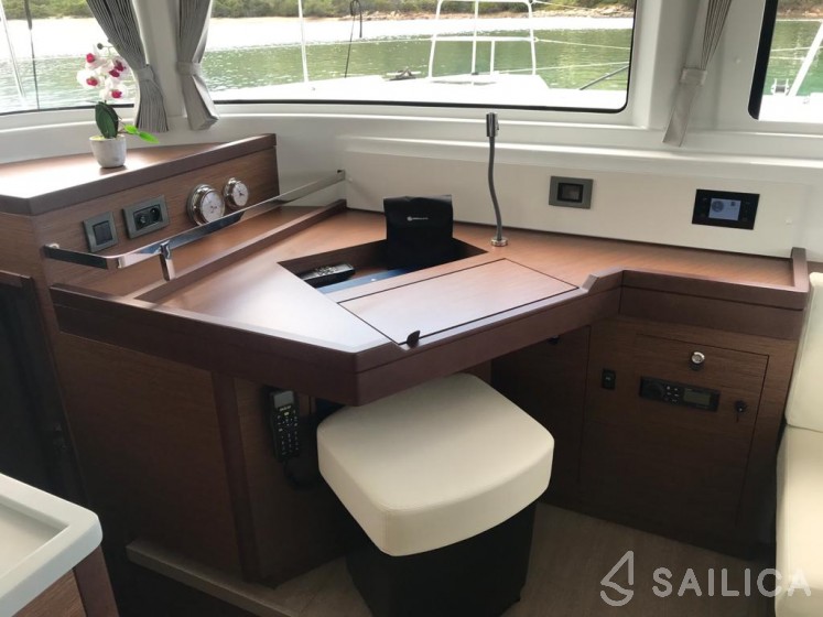 Lagoon 46 - Yacht Charter Sailica