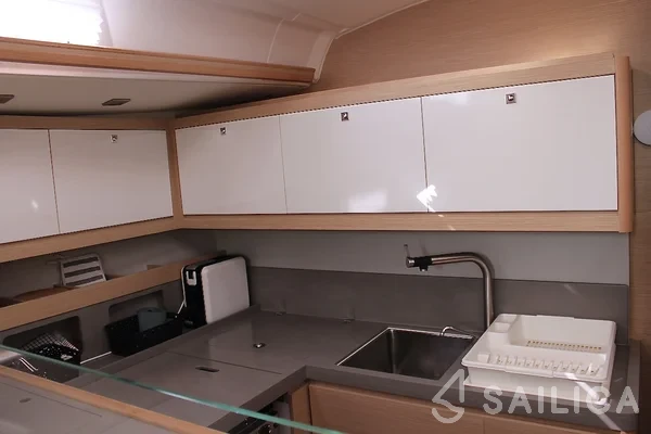 Dufour 530 - Yacht Charter Sailica